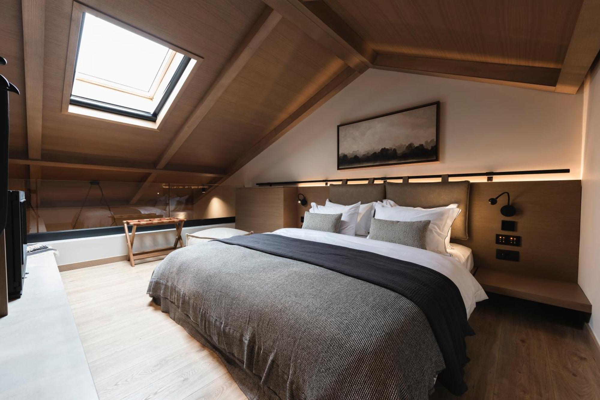 Revi Mountain Resort Boutique Hotel كالافريتا المظهر الخارجي الصورة